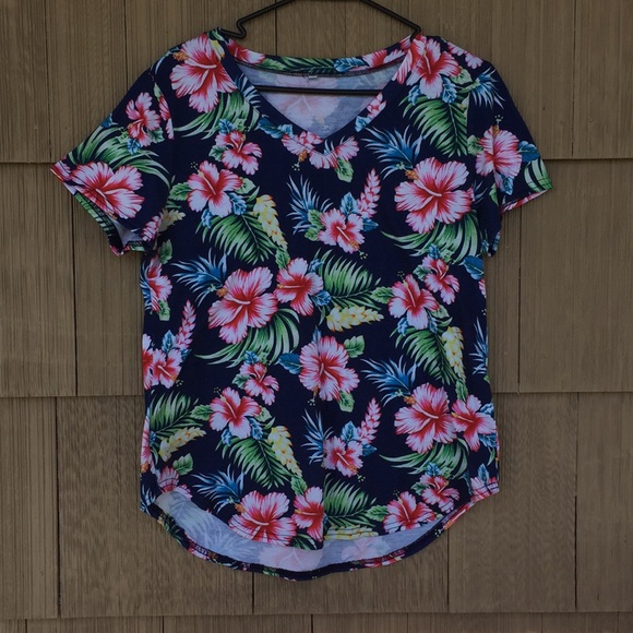 Tops - Women’s V Neck Hawaiian Shirt